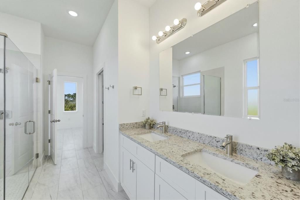 Activo con contrato: $325,000 (4 camas, 2 baños, 1855 Pies cuadrados)