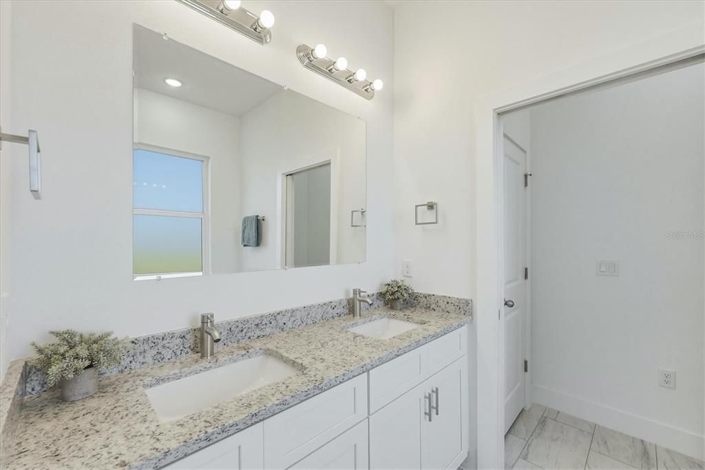 Activo con contrato: $325,000 (4 camas, 2 baños, 1855 Pies cuadrados)