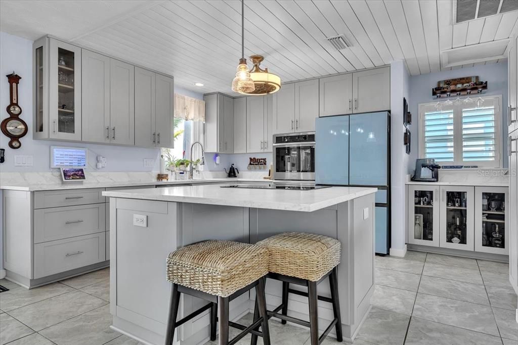 Active With Contract: $549,000 (3 beds, 2 baths, 1612 Square Feet)