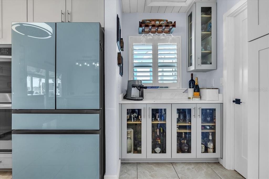 Active With Contract: $549,000 (3 beds, 2 baths, 1612 Square Feet)