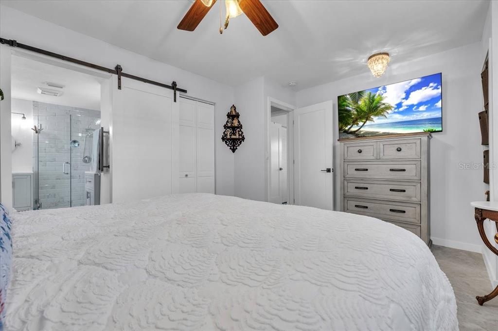 Active With Contract: $549,000 (3 beds, 2 baths, 1612 Square Feet)