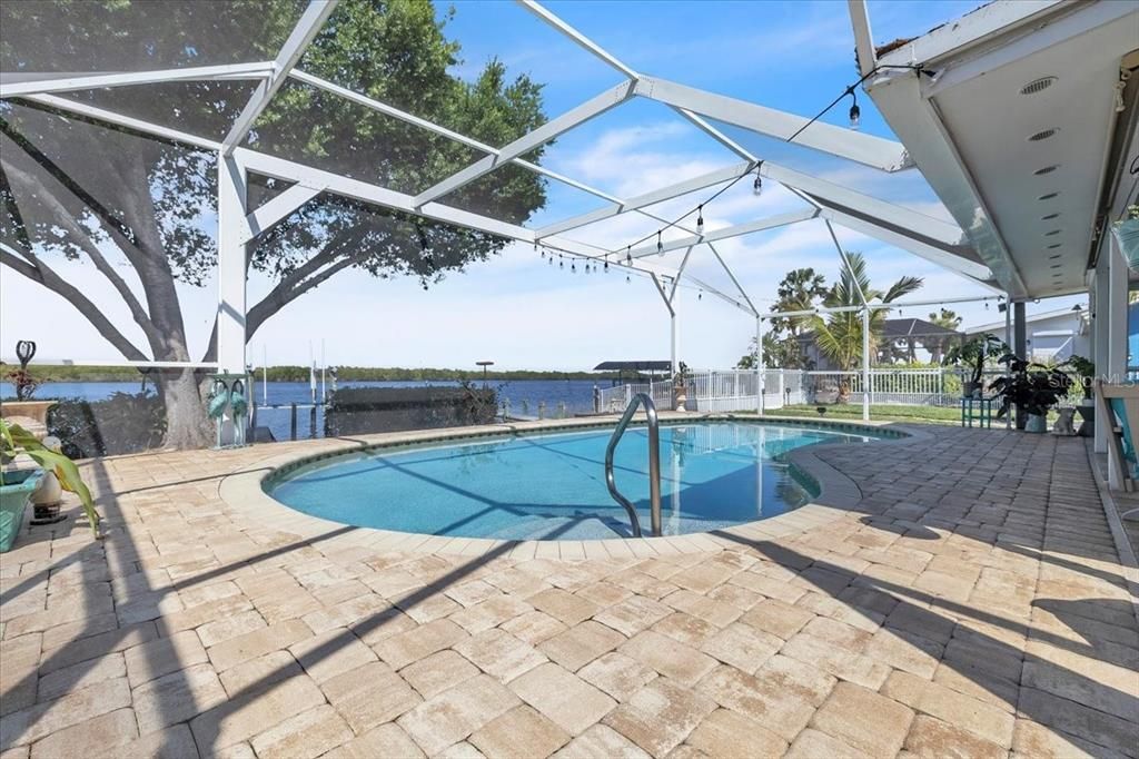 Active With Contract: $549,000 (3 beds, 2 baths, 1612 Square Feet)