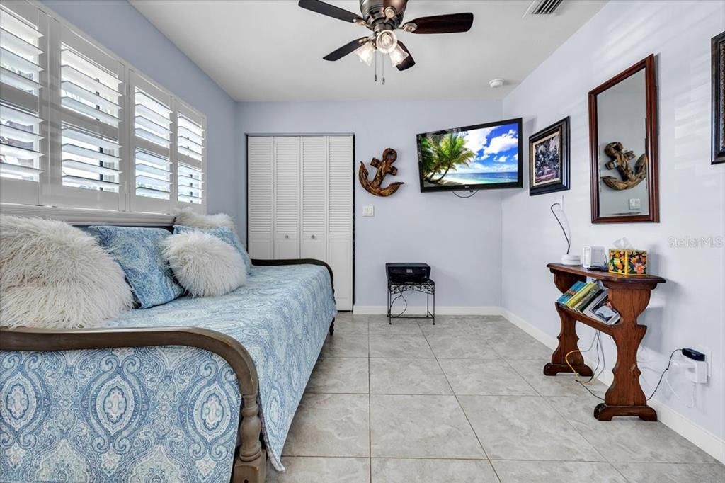 Active With Contract: $549,000 (3 beds, 2 baths, 1612 Square Feet)