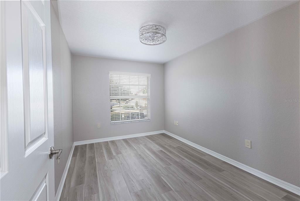 For Rent: $1,800 (3 beds, 2 baths, 1402 Square Feet)
