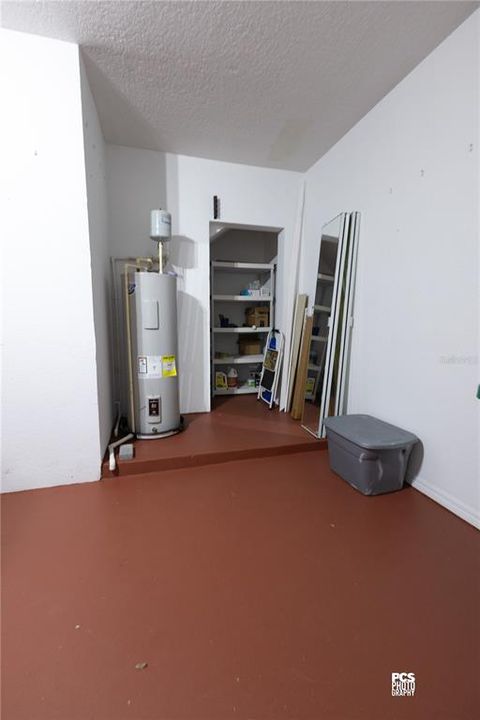 For Rent: $1,800 (3 beds, 2 baths, 1402 Square Feet)