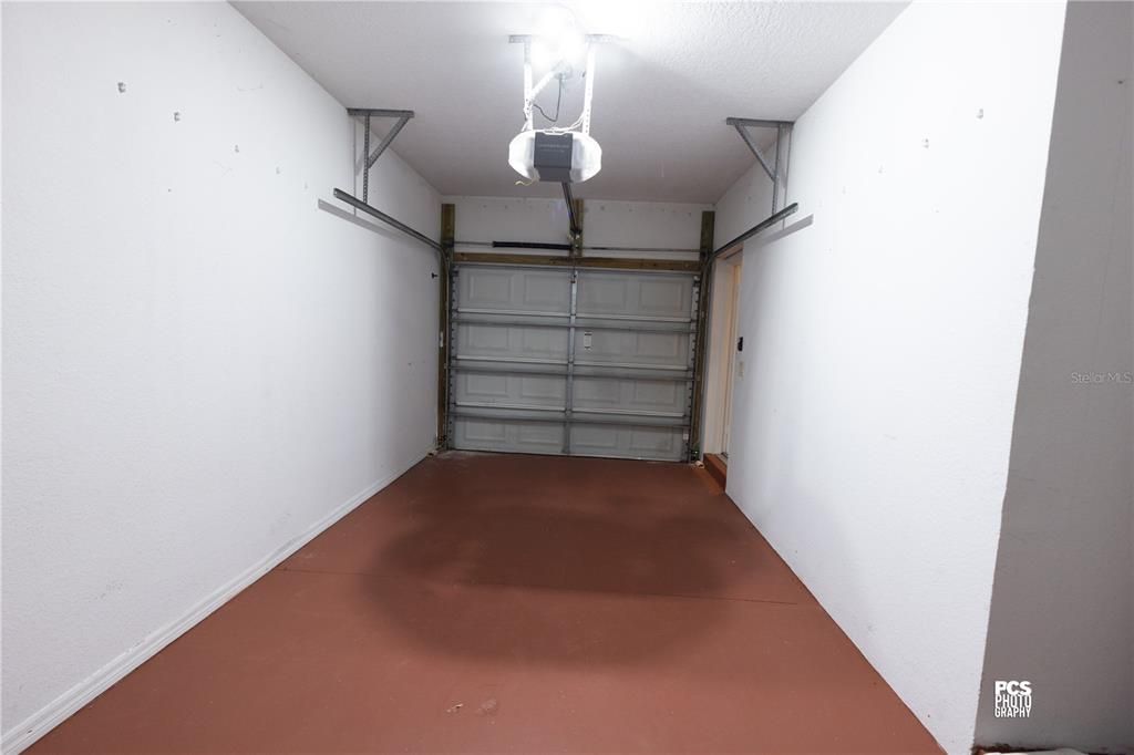 For Rent: $1,800 (3 beds, 2 baths, 1402 Square Feet)