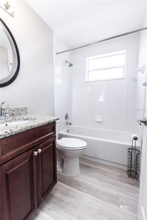 For Rent: $1,800 (3 beds, 2 baths, 1402 Square Feet)