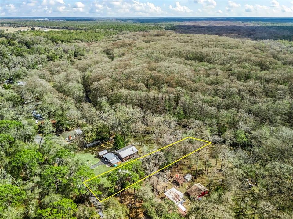 На продажу: $219,900 (2 спален, 1 ванн, 768 Квадратных фут)