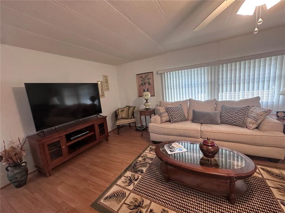 Activo con contrato: $149,900 (2 camas, 2 baños, 1200 Pies cuadrados)