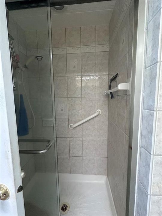 Activo con contrato: $149,900 (2 camas, 2 baños, 1200 Pies cuadrados)