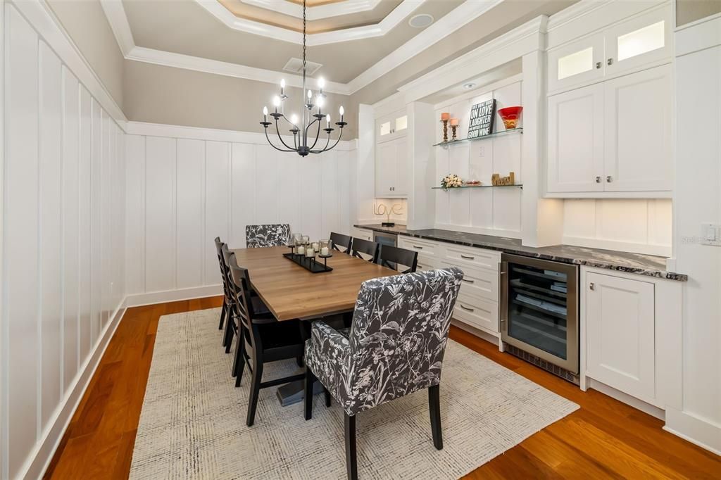 Под контрактом: $995,000 (3 спален, 3 ванн, 3240 Квадратных фут)