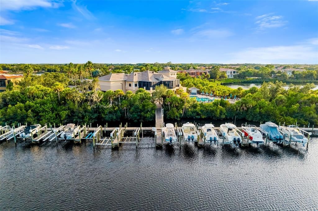 Под контрактом: $995,000 (3 спален, 3 ванн, 3240 Квадратных фут)