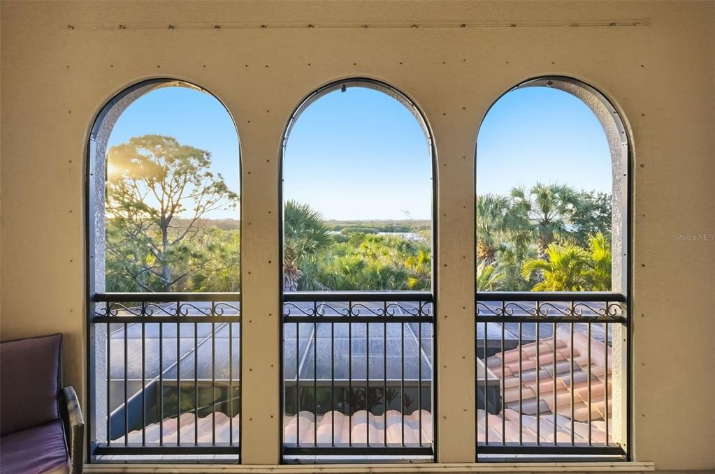 Под контрактом: $995,000 (3 спален, 3 ванн, 3240 Квадратных фут)