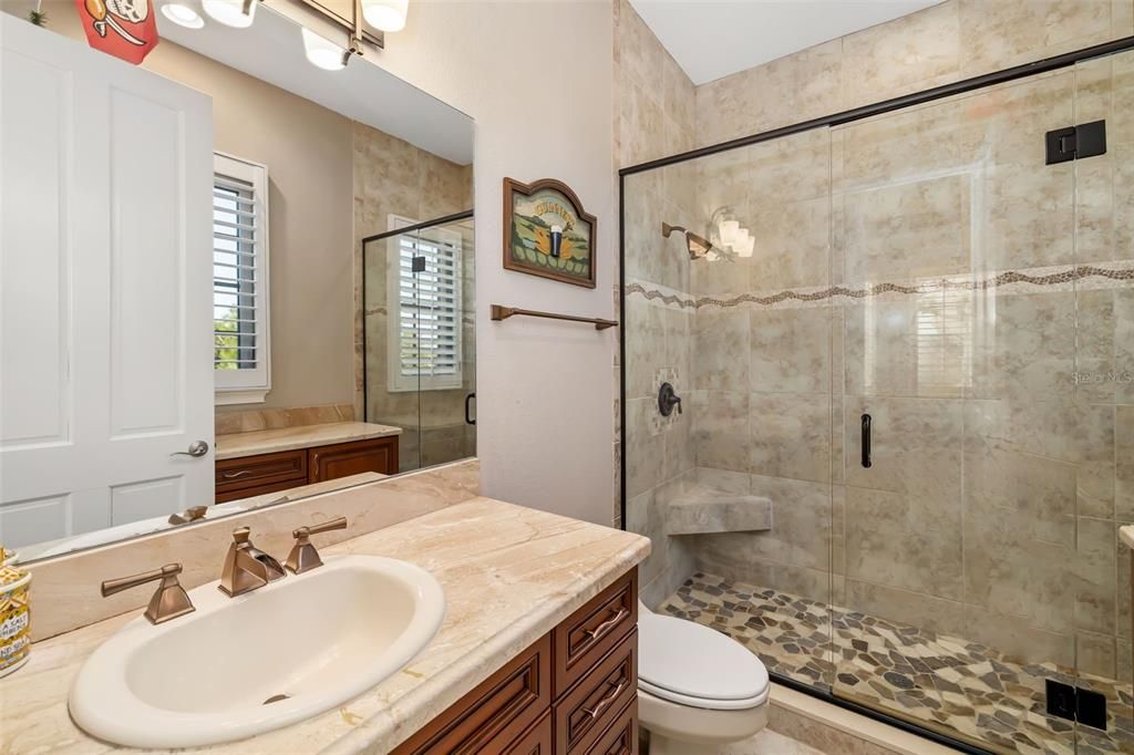 Под контрактом: $995,000 (3 спален, 3 ванн, 3240 Квадратных фут)