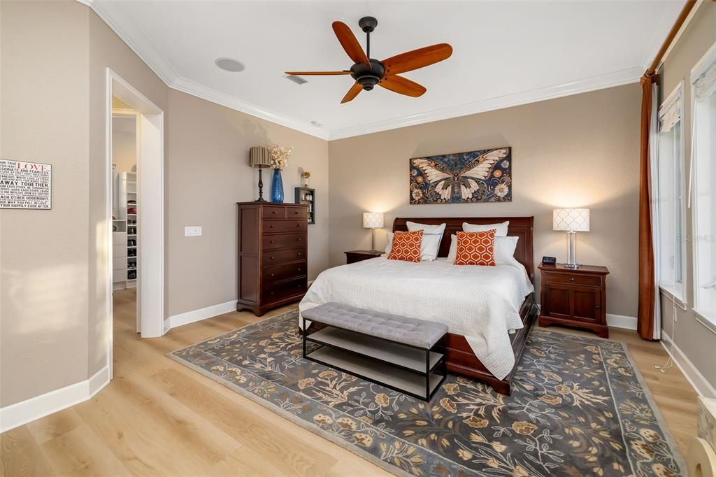 Под контрактом: $995,000 (3 спален, 3 ванн, 3240 Квадратных фут)