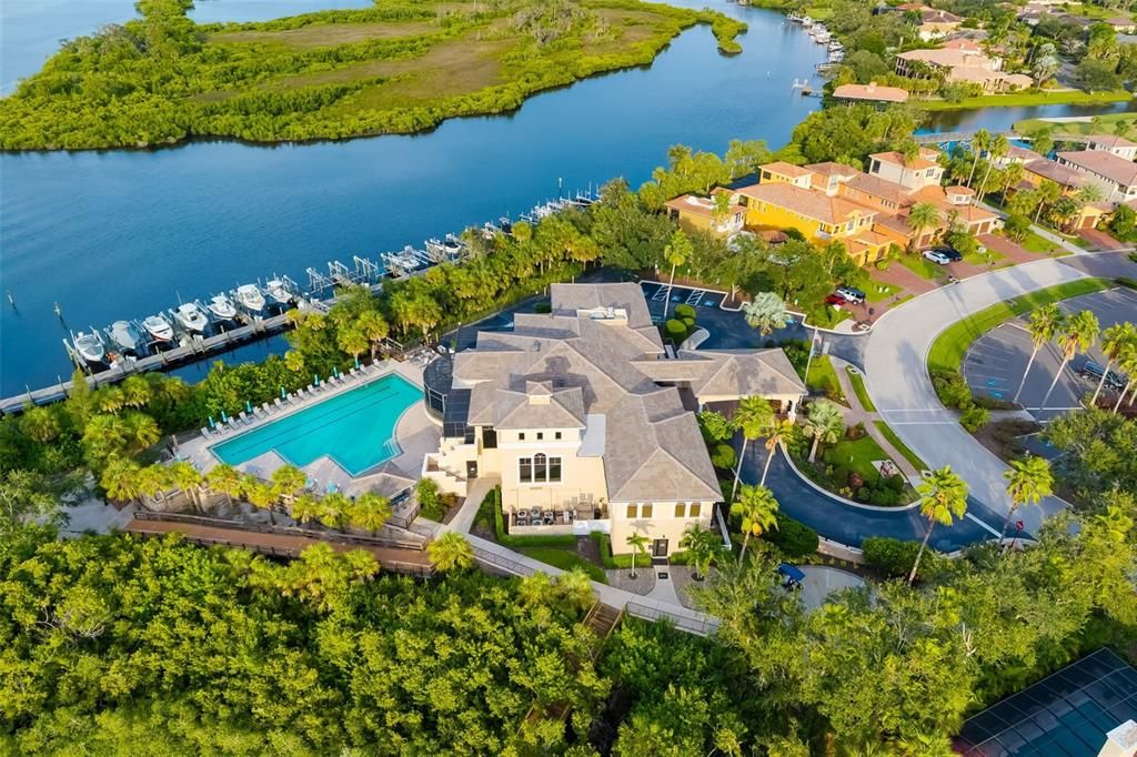 Под контрактом: $995,000 (3 спален, 3 ванн, 3240 Квадратных фут)