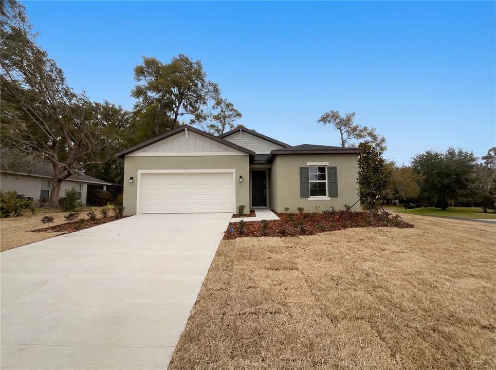 Active With Contract: $286,000 (4 beds, 3 baths, 1933 Square Feet)