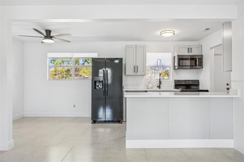 Activo con contrato: $315,000 (3 camas, 2 baños, 1152 Pies cuadrados)