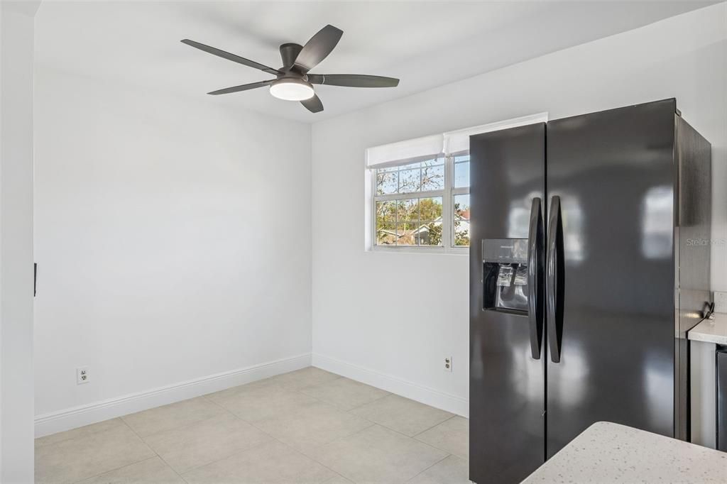 Activo con contrato: $315,000 (3 camas, 2 baños, 1152 Pies cuadrados)