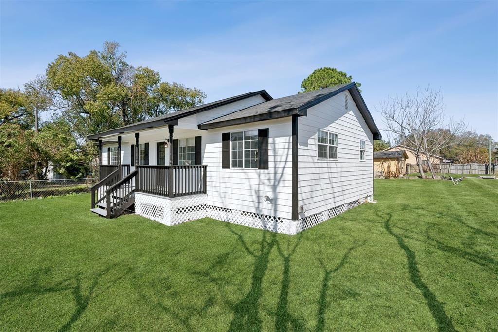 Activo con contrato: $315,000 (3 camas, 2 baños, 1152 Pies cuadrados)