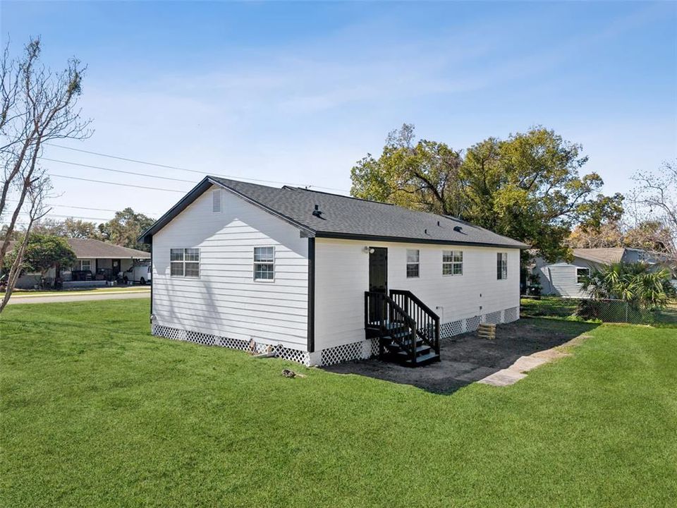 Activo con contrato: $315,000 (3 camas, 2 baños, 1152 Pies cuadrados)