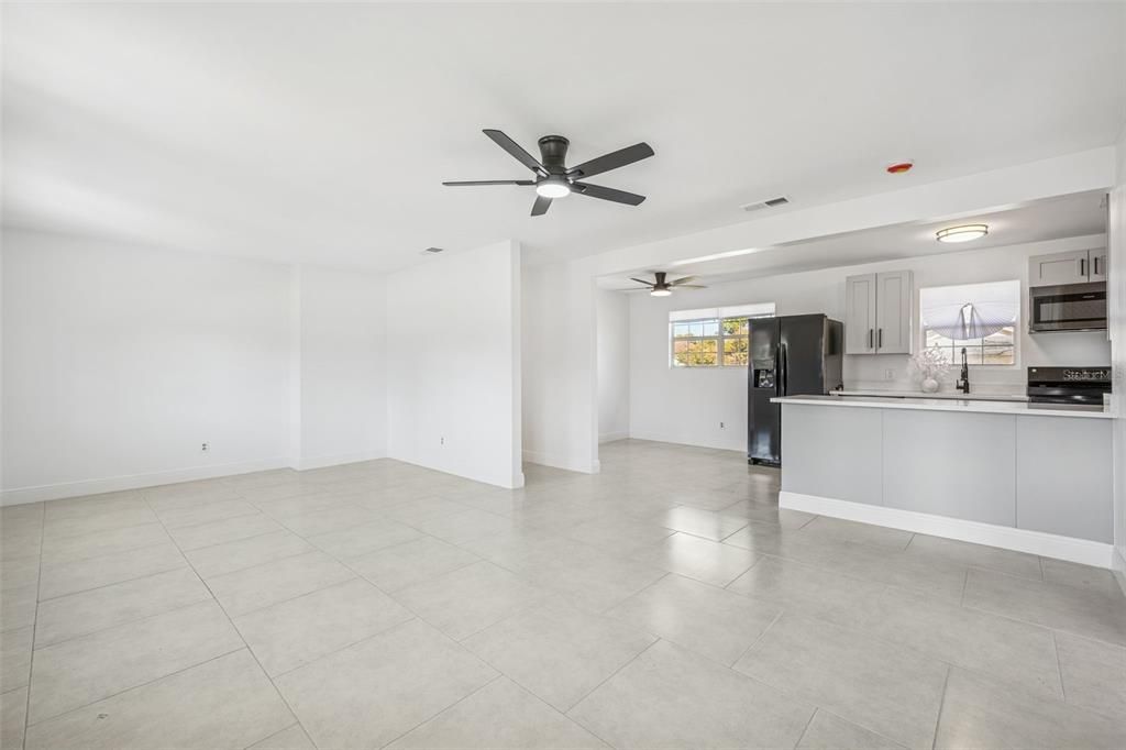 Activo con contrato: $315,000 (3 camas, 2 baños, 1152 Pies cuadrados)