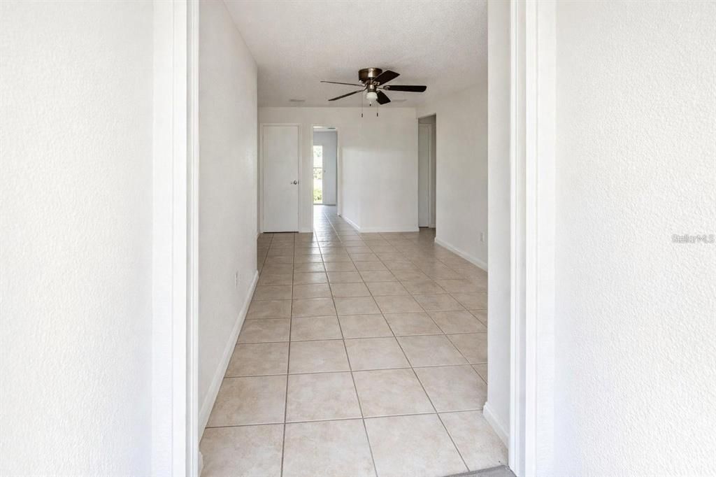 На продажу: $319,900 (4 спален, 0 ванн, 837 Квадратных фут)