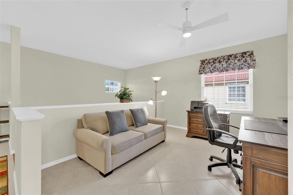 Active With Contract: $299,000 (2 beds, 2 baths, 1605 Square Feet)