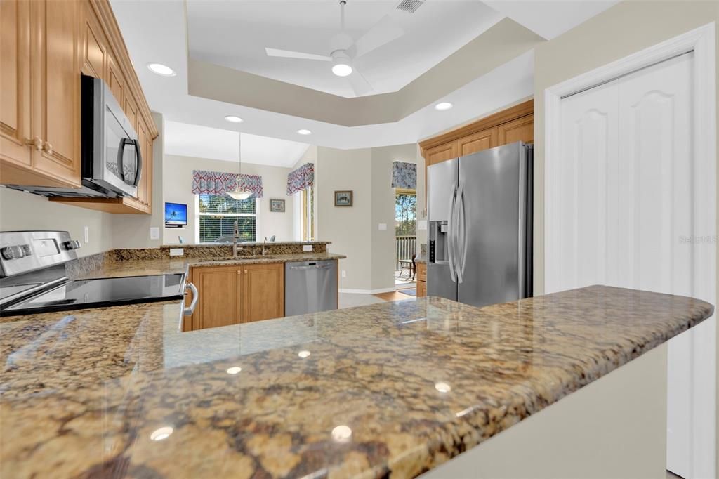 Active With Contract: $299,000 (2 beds, 2 baths, 1605 Square Feet)