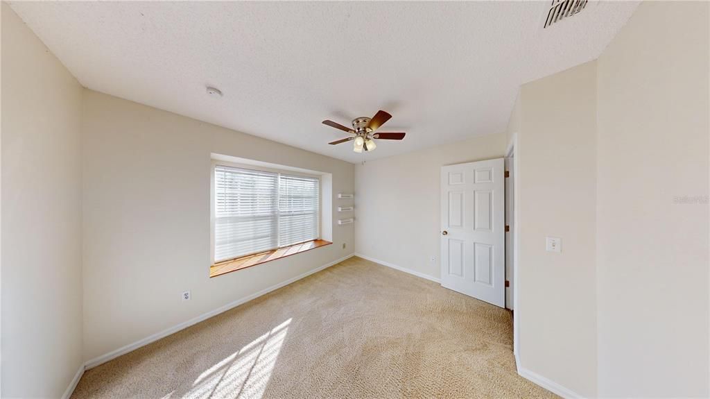 Active With Contract: $1,925 (3 beds, 2 baths, 1149 Square Feet)