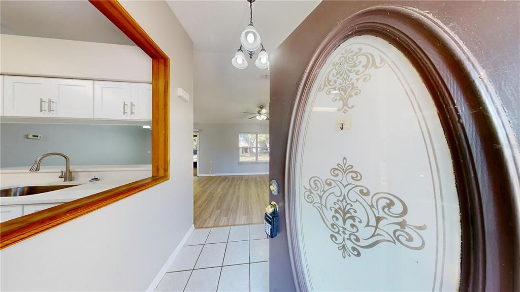 Active With Contract: $1,925 (3 beds, 2 baths, 1149 Square Feet)