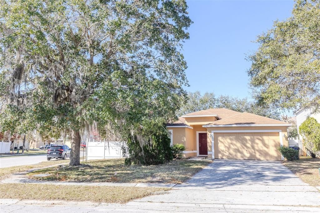 Active With Contract: $334,000 (4 beds, 2 baths, 1874 Square Feet)