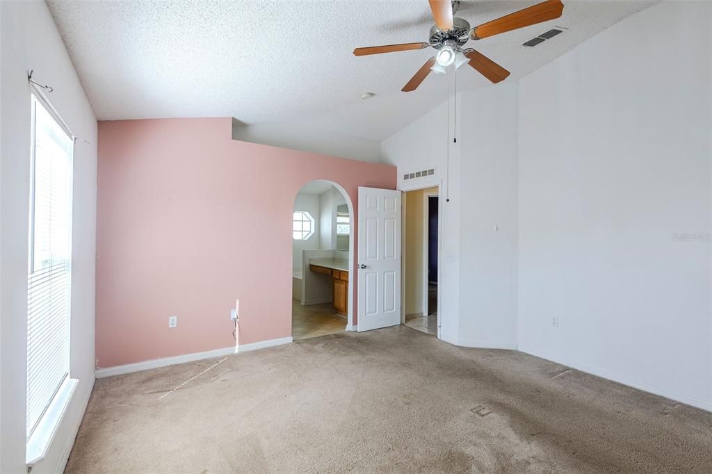 Active With Contract: $334,000 (4 beds, 2 baths, 1874 Square Feet)