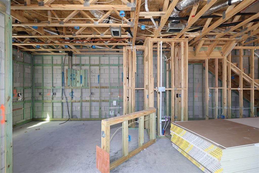 Active With Contract: $479,990 (3 beds, 2 baths, 1729 Square Feet)
