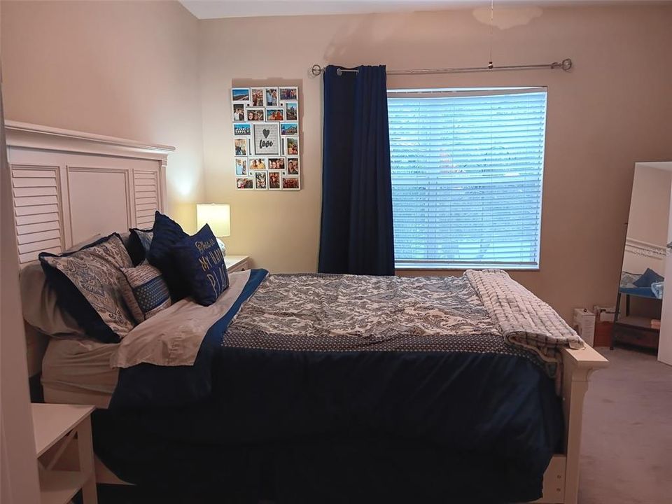 Active With Contract: $280,000 (3 beds, 2 baths, 1581 Square Feet)