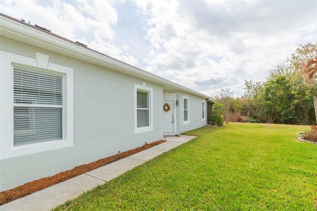 Active With Contract: $280,000 (3 beds, 2 baths, 1581 Square Feet)