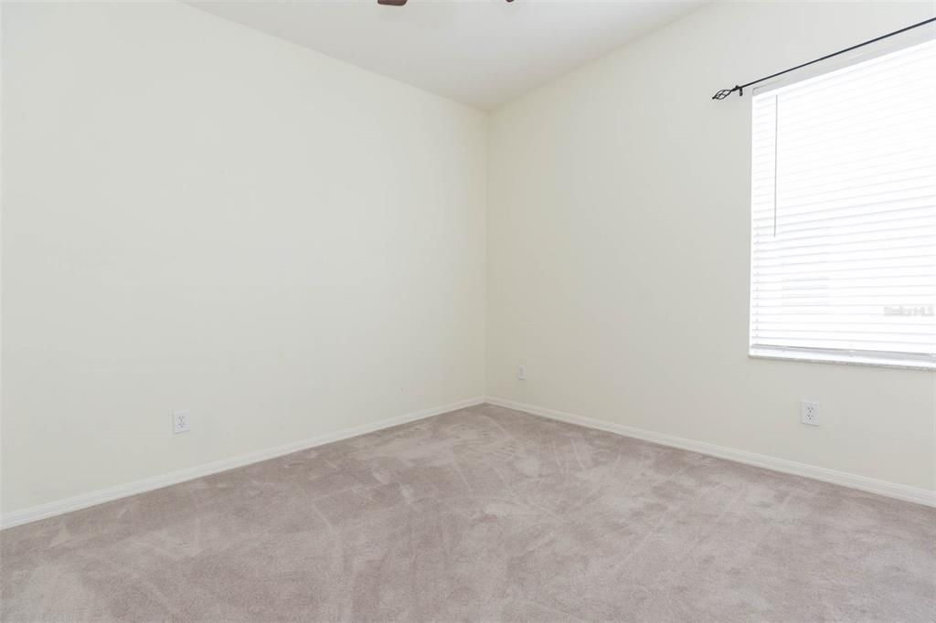 Active With Contract: $280,000 (3 beds, 2 baths, 1581 Square Feet)