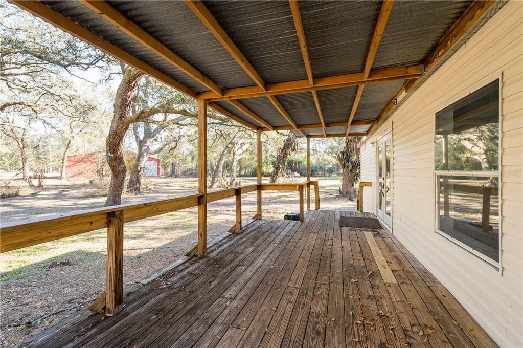 Active With Contract: $449,447 (4 beds, 2 baths, 2052 Square Feet)