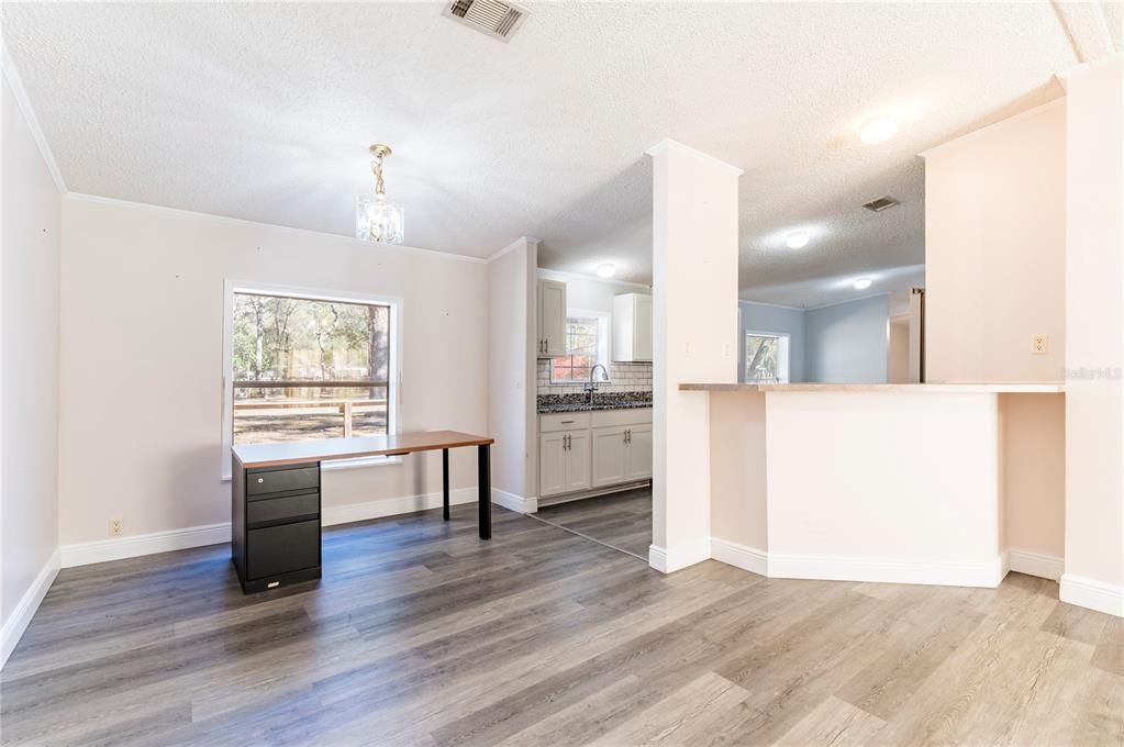 Active With Contract: $449,447 (4 beds, 2 baths, 2052 Square Feet)