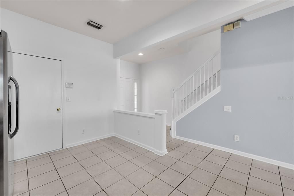 Active With Contract: $297,500 (3 beds, 2 baths, 1625 Square Feet)