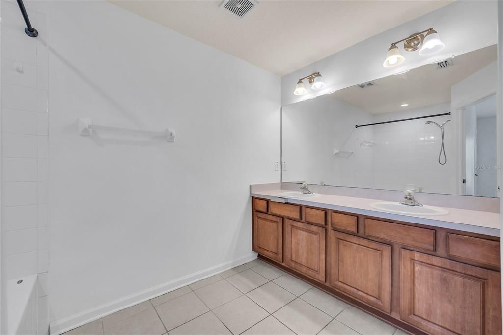Active With Contract: $297,500 (3 beds, 2 baths, 1625 Square Feet)
