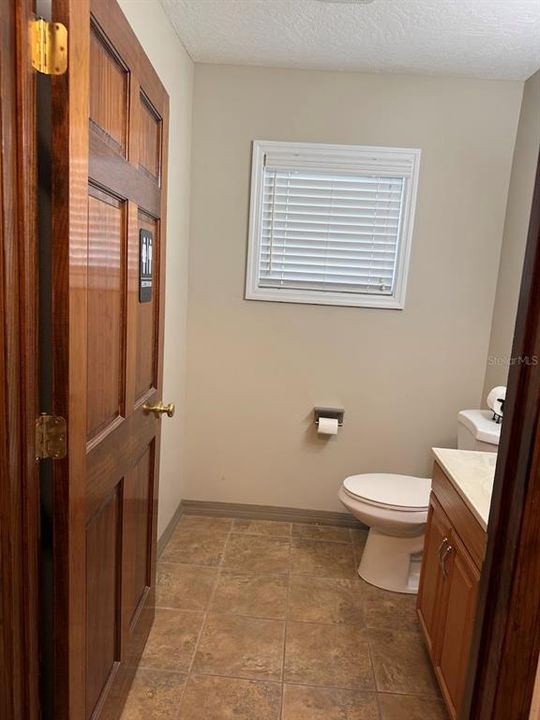 Под контрактом: $295,000 (0 спален, 0 ванн, 1160 Квадратных фут)