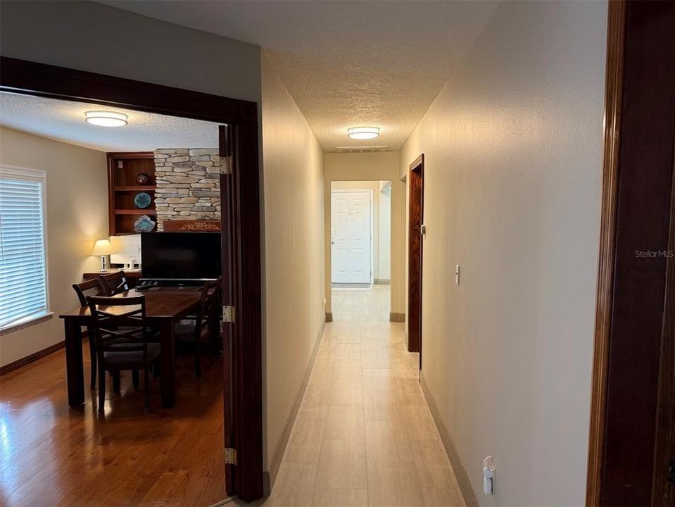 Под контрактом: $295,000 (0 спален, 0 ванн, 1160 Квадратных фут)