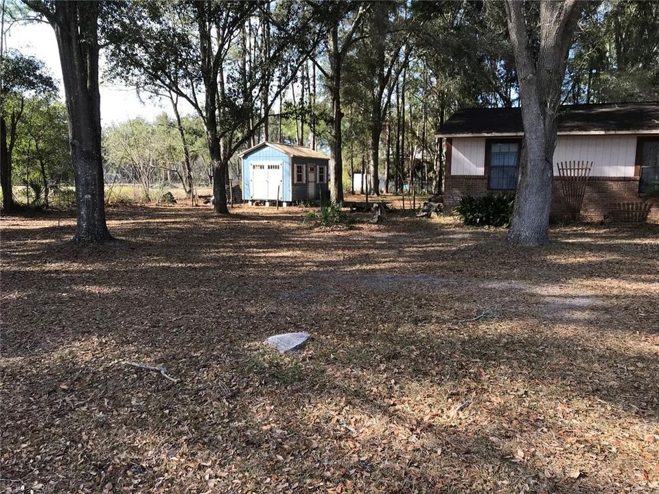 Под контрактом: $335,000 (3 спален, 2 ванн, 2366 Квадратных фут)