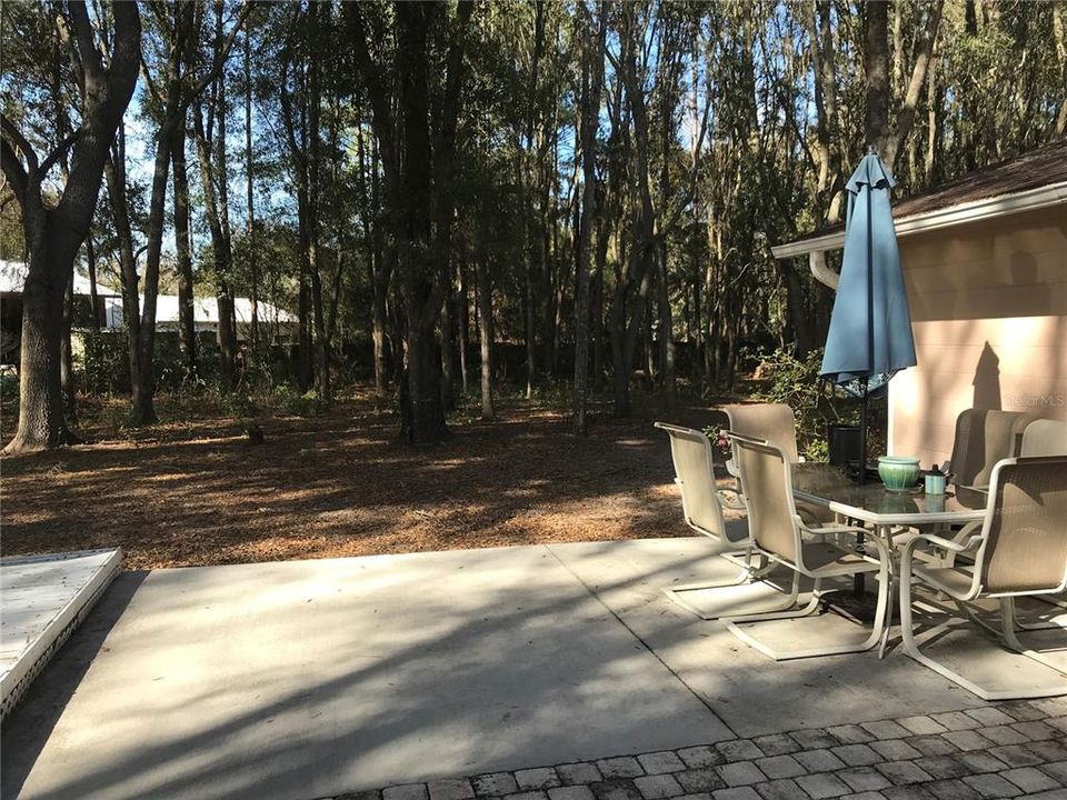 Под контрактом: $335,000 (3 спален, 2 ванн, 2366 Квадратных фут)