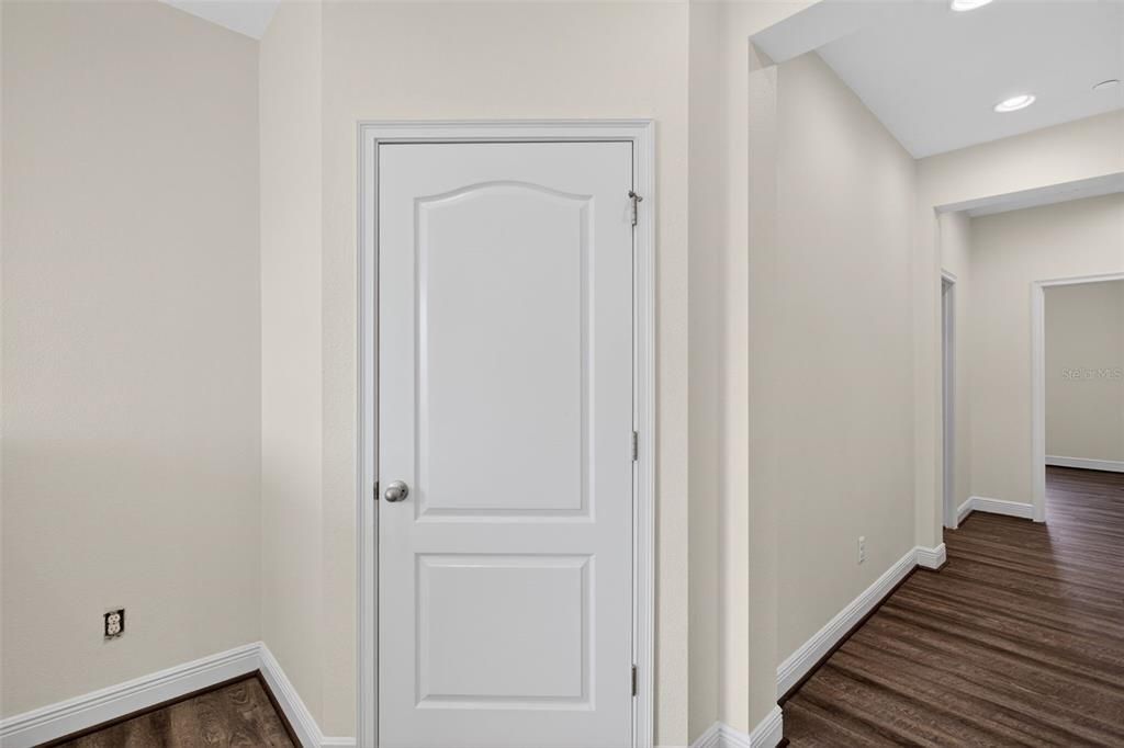 На продажу: $415,000 (4 спален, 3 ванн, 2168 Квадратных фут)