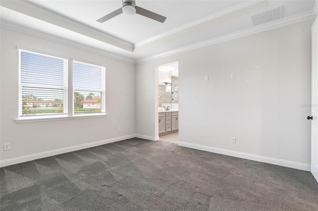 Active With Contract: $579,900 (3 beds, 2 baths, 2216 Square Feet)
