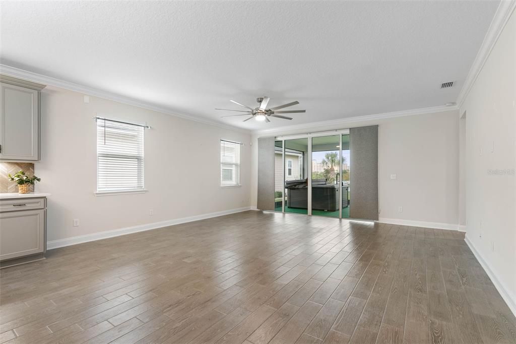 Active With Contract: $579,900 (3 beds, 2 baths, 2216 Square Feet)