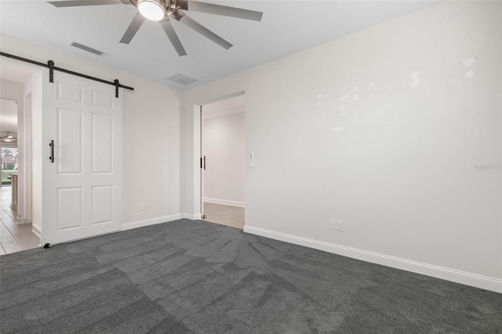 Active With Contract: $579,900 (3 beds, 2 baths, 2216 Square Feet)