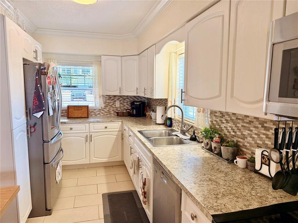 For Sale: $469,000 (3 beds, 2 baths, 1858 Square Feet)